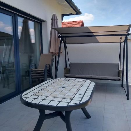 Tandem Apartman Kapolnasnyek Luaran gambar